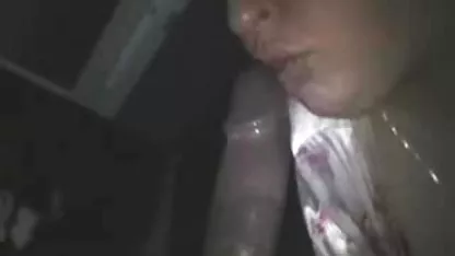 Impresionante rubia Macy'Lee traga colegiala japonesa en su primer anal semen