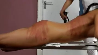 Níger se folla a una joven rubia con su boa sexso colegialas en anal