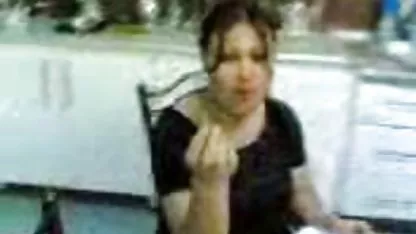 Apasionada rubia leche 69 colegialas de Rojo Escarlata obtiene anal follada y toma el semen en su boca