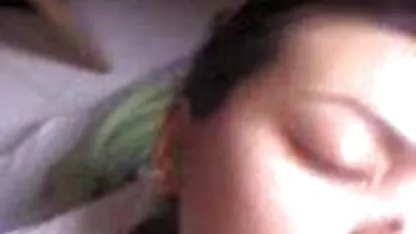 Deliciosa nena Jojo Beso olas una xxx colegialas 15 gruesa polla de su padrastro
