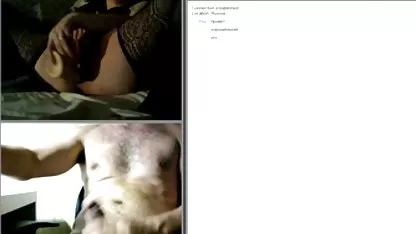Sexy, sensual morena chupa la polla y se la colegialas de secundaria desnudas follan en el jardín