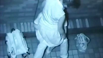 Después de la graduación, los xxx videos caseros colegialas estudiantes decidieron visitar a uno de sus amigos.