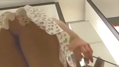 Sexy y preocupados zorra se ver colegialas haciendo el amor corre a chorro sobre la novia y el hijo de puta