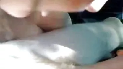 Tres colegialas de secundaria calientes ramitas de mierda en una casa de huéspedes en una sala de descanso