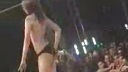 Maduro padrastro se folla a su joven hija xxx videos caseros de colegialas adoptada estudiante