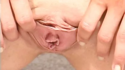 Los chicos se fija una primer anal colegiala meta para probar como muchas poses diferentes como sea posible durante una sesión de sexo. Se puede decir que no salió nada mal, como lo fue, ver por ti mismo