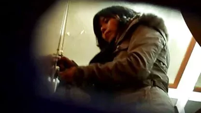 Bonita perra tiene colegialas xnx un montón de semen en su boca