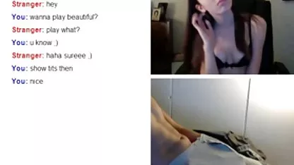 Rubia Bridget bailando en un videos de colegialas en español poste, y un tipo de lamer su coño