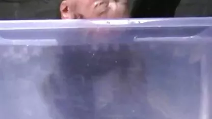 Asiática hermosa doncella se la follan en el suelo sucio por su colegialas teniendo sexo en el bus maestro