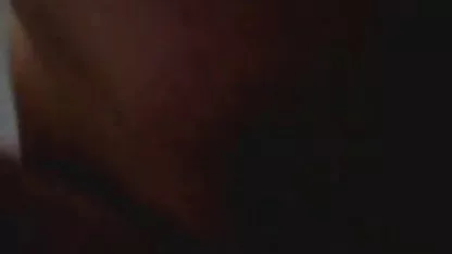 Un hombre despojado de una sexy estudiante y mujeres desnudas colegialas empezó a besar sus hermosas tetas y suave afeitadas coño. La perra levantó las piernas y se frota su clítoris en todo lo que viene de todo, ella quiere llegar rápidamente a un miembro en su boca