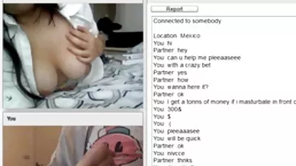 Lyona, una perra joven con las tetas pequeñas, culo colegialas nenas apretado y suave coño afeitado, y su pasatiempo favorito es tocar el violín con su insaciable coño